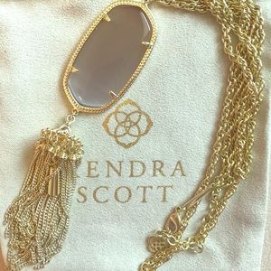 KENDRA SCOTT LONG GRAY PENDANT NECKLACE